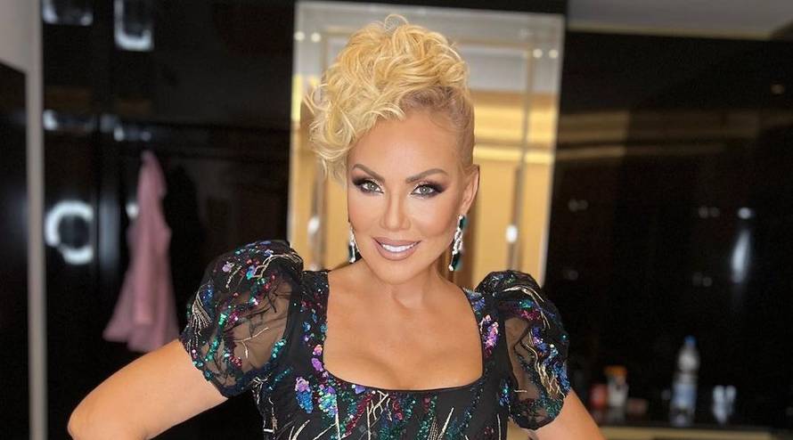 Lepa Brena stigla u Zagreb na premijeru predstave: 'Kultura je ono nešto što nema putovnicu!'