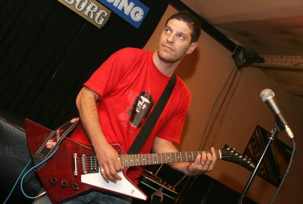 ARHIVA - Promocija albuma Slavena Bilića 2005. godine