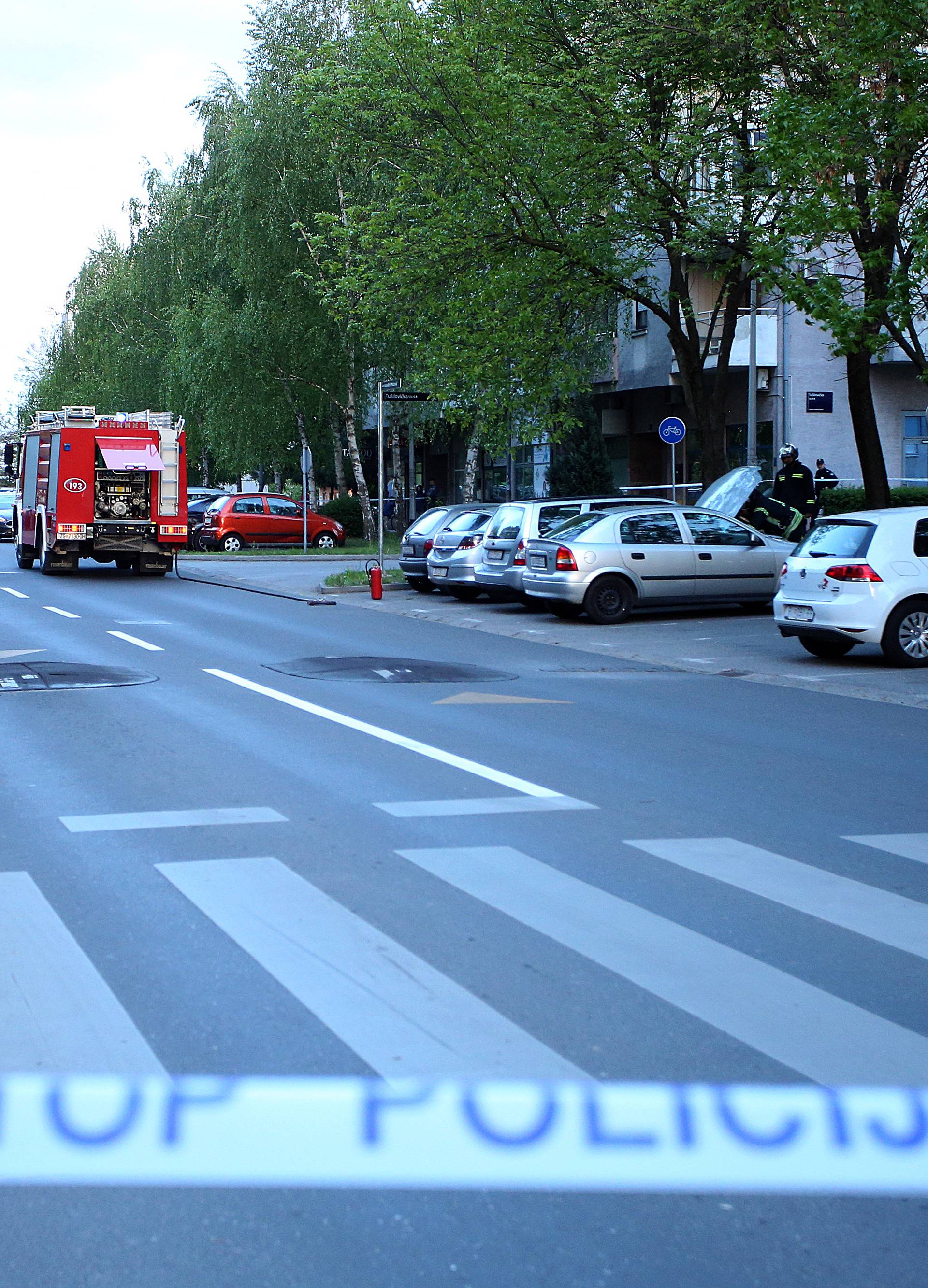 Iz parkiranog auta na Malešnici curio plin, blokirali cijelu ulicu