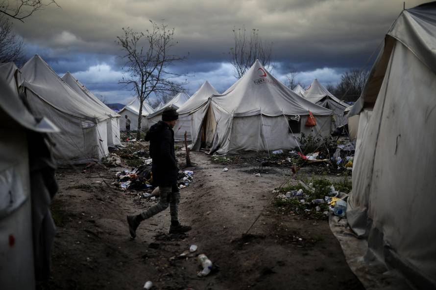 Noć u paklu Vučjaka: Mlate nas i pucaju, bojimo se crne policije