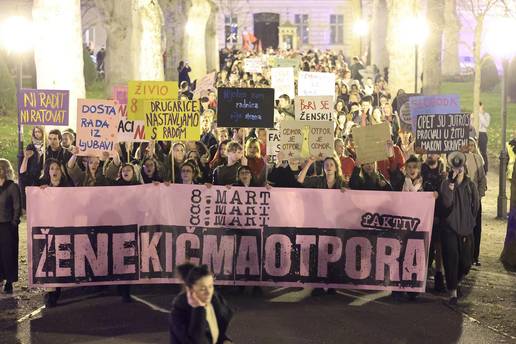 Vi&scaron;e od 12 tisu&cacute;a ljudi mar&scaron;iralo Zagrebom za &zcaron;ene: 'Mar&scaron;iramo za &zcaron;ene koje dr&zcaron;ava nije &scaron;titila'