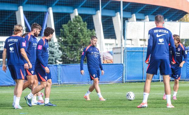 Zagreb: Hrvatska nogometna reprezentacija na treningu u Maksimiru