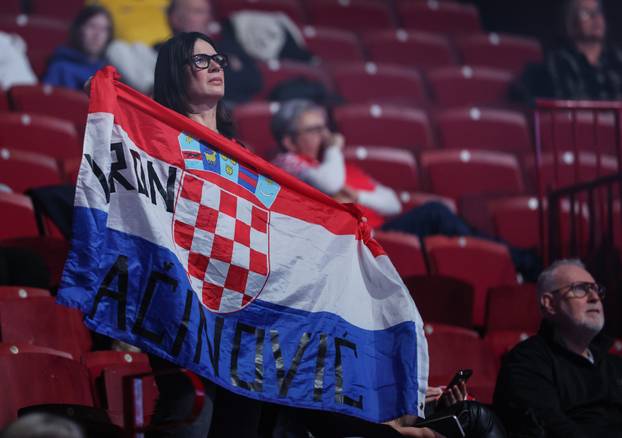 Malmo: Navijači na tribinama prije utakmice Hrvatske protiv Slovenije u drugom krugu EHF Europskog prvenstva