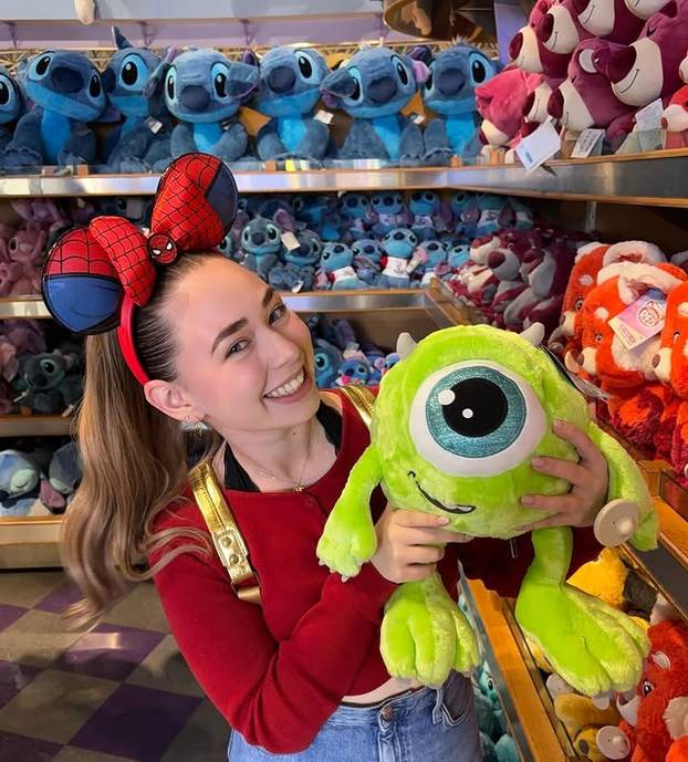 FOTO 'Dečki me u školi nikad nisu primjećivali, a danas ne mogu skinuti pogled s mene'