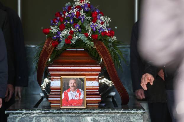 Zagreb: Posljednji ispraćaj legendarnog trenera Srećka Medvedeca na Mirogoju