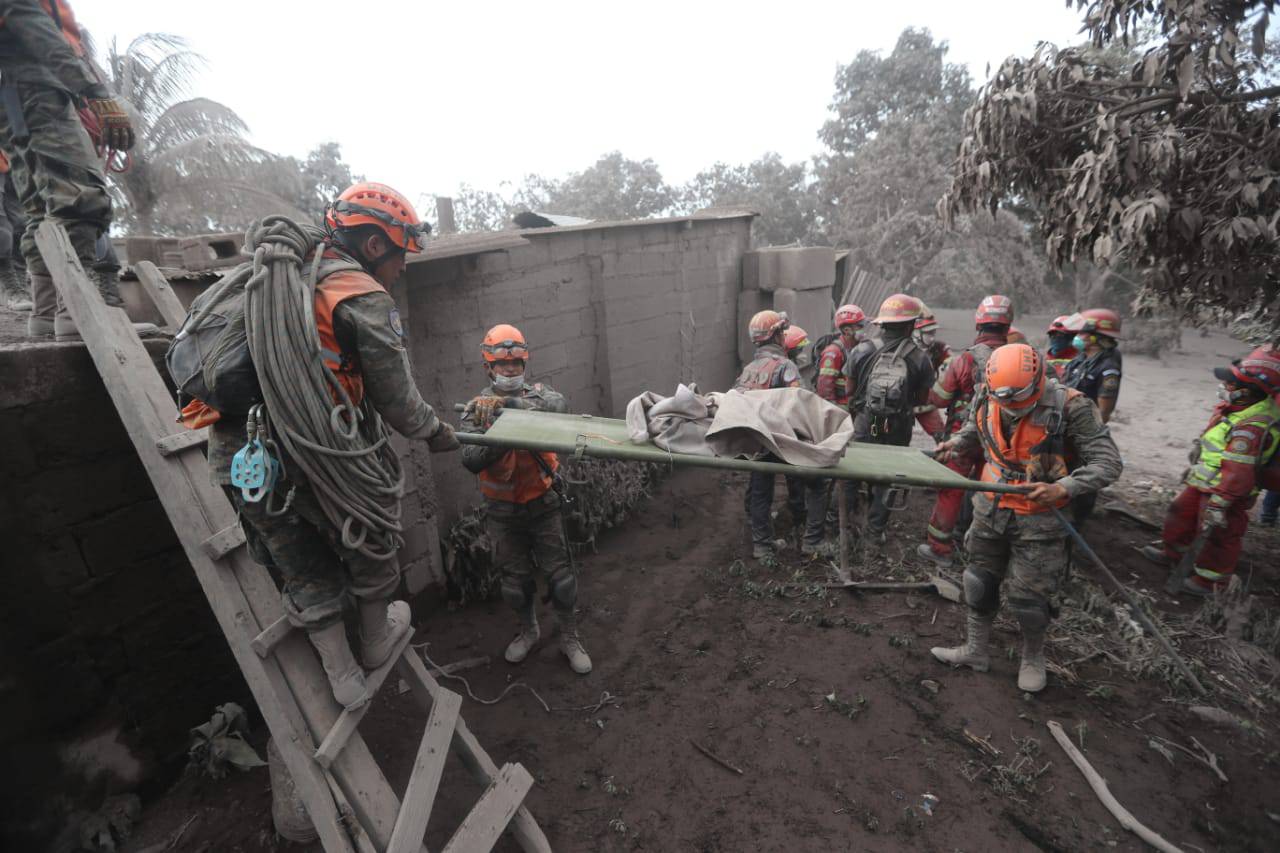 Hrvat iz Gvatemale: Ako padne kiša, pepeo će postati cement