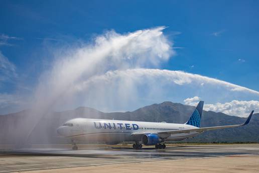 United Airlines otpustio 232 ljudi koji se nisu htjeli cijepiti