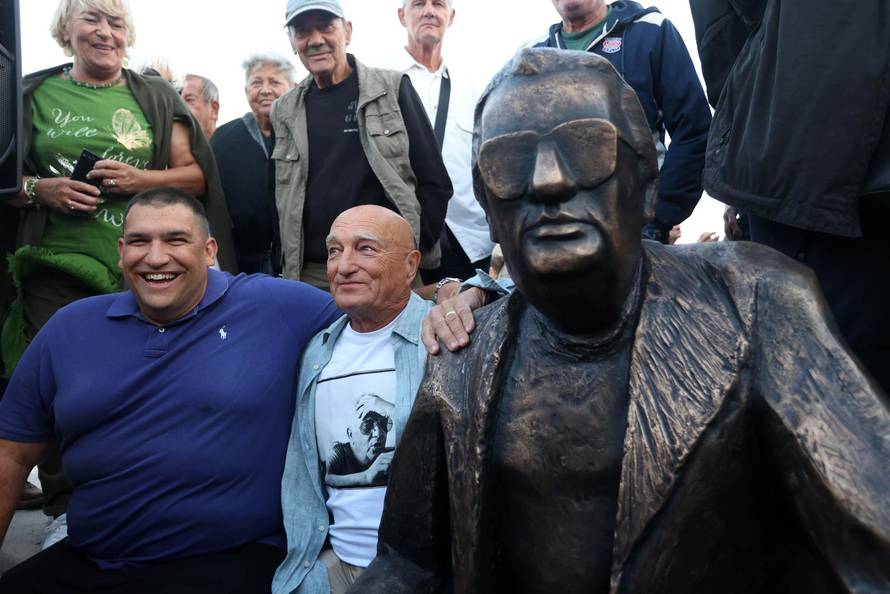 Miljenko Smoje dobio spomenik u Splitu 