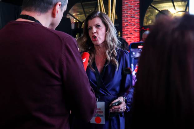 Zagreb: Slavlje u izbornom stožeru Zorana Milanovića nakon rezultata prvih izlaznih anketa