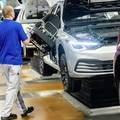 DONALDE, HELP! Šefovi velikih autoindustrija pisali Trumpu: Možda zaustavimo proizvodnju