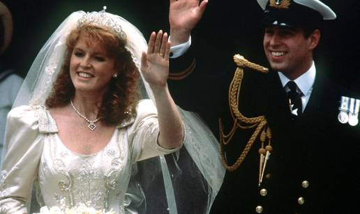 Kraljevska obitelj obožavala ju je na početku, a danas rade sve da se potpuno udalje od nje...