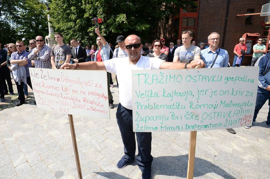 Incident na prosvjedu za koji Kajtazi kaže da je protiv Roma