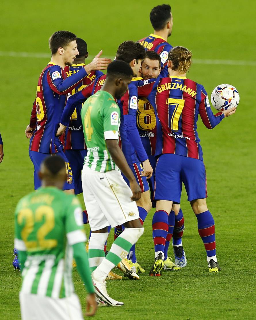 La Liga Santander - Real Betis v FC Barcelona