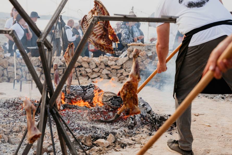 MarsOvca 2026: Mate Janković i vodeći hrvatski chefovi donose spektakl okusa u Novalju