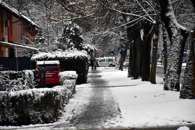 Prava zimska idila na ulicama Slavonskog Broda