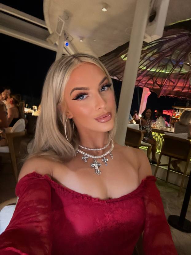 Bivši košarkaš Partizana zaveo je WWE kečericu Zeničanku