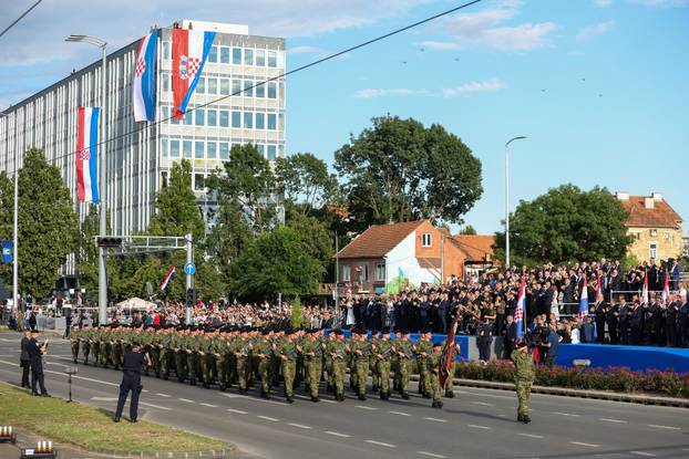 Zagreb: Svečani vojni mimohod u povodu 30 godina VRO Oluja