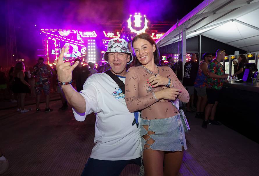 Split: Prvi koji su ušli na Ultru čekaju prve nastupe DJ-a