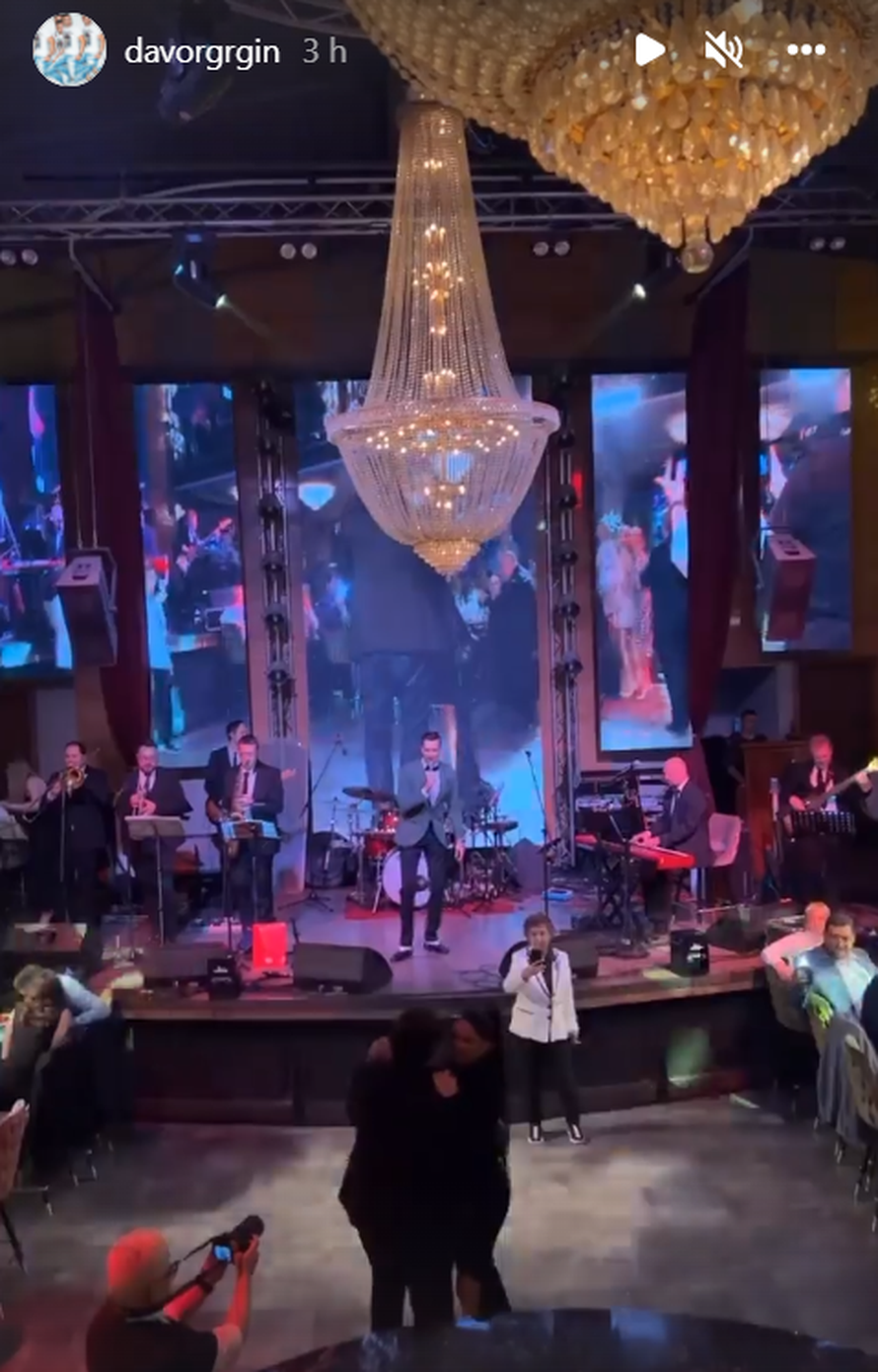 Severina je na rođendanskoj zabavi pozirala s majkom Anom