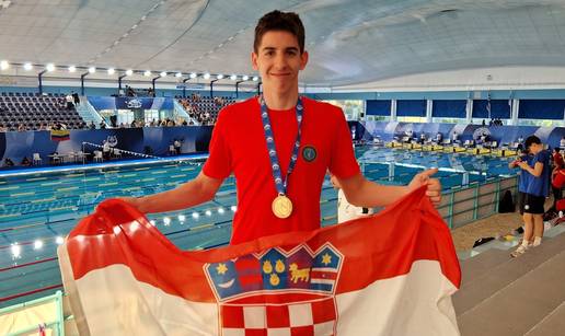Karlo Ivanovi&cacute; osvojio broncu na juniorskom SP-u u plivanju perajama i postavio rekord!