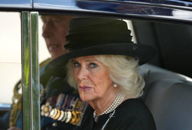 Britain mourns Queen Elizabeth