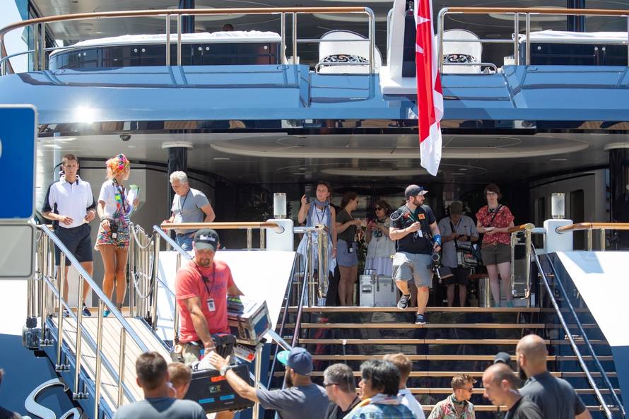 Cavtat: Snimanje druge sezone HBO serije "Succession" na megajahti Solandge