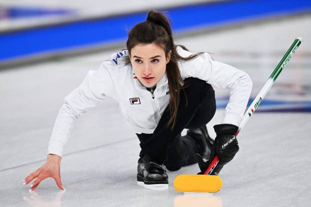 Curling - Mixed Doubles Round Robin Session 4 - Canada vs Italy