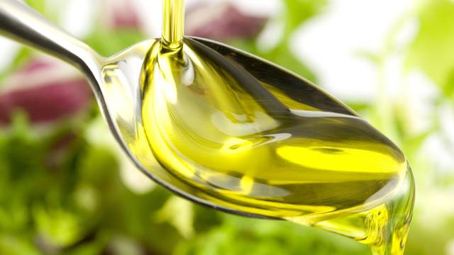 Maslinovo ulje za razliku od drugih masti, produljuje  život