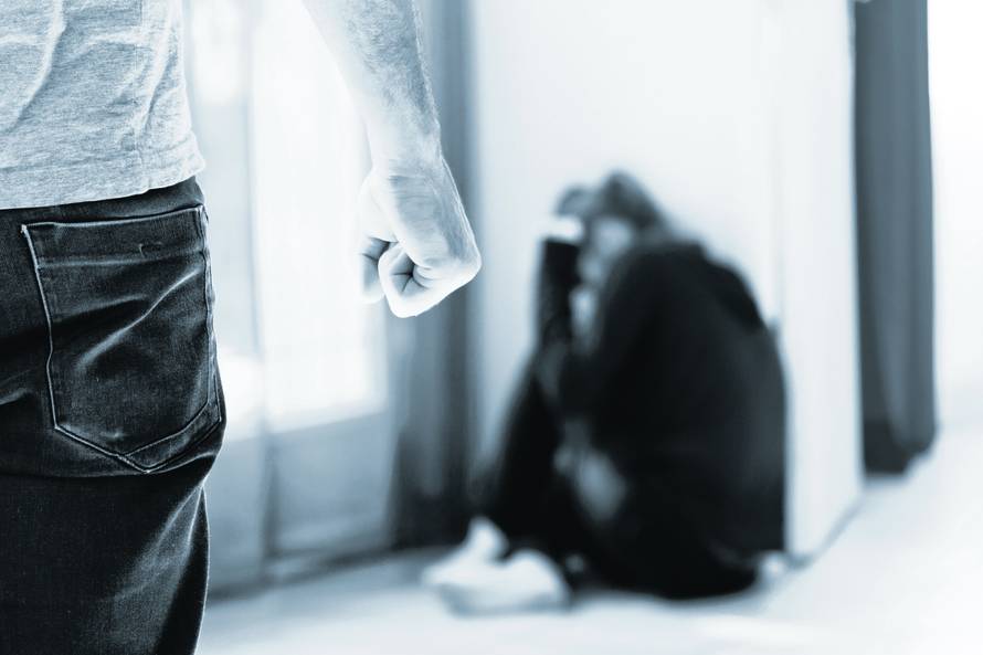 Sadist iz Poreča: 'Tukao me, čupao za kosu i lupio me o zid'