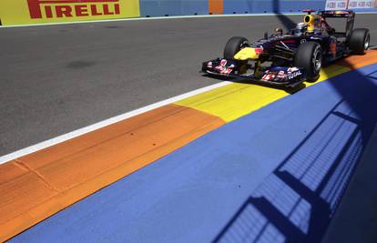 Dominacija Red Bulla: Vettel i Webber u 1. startnom redu