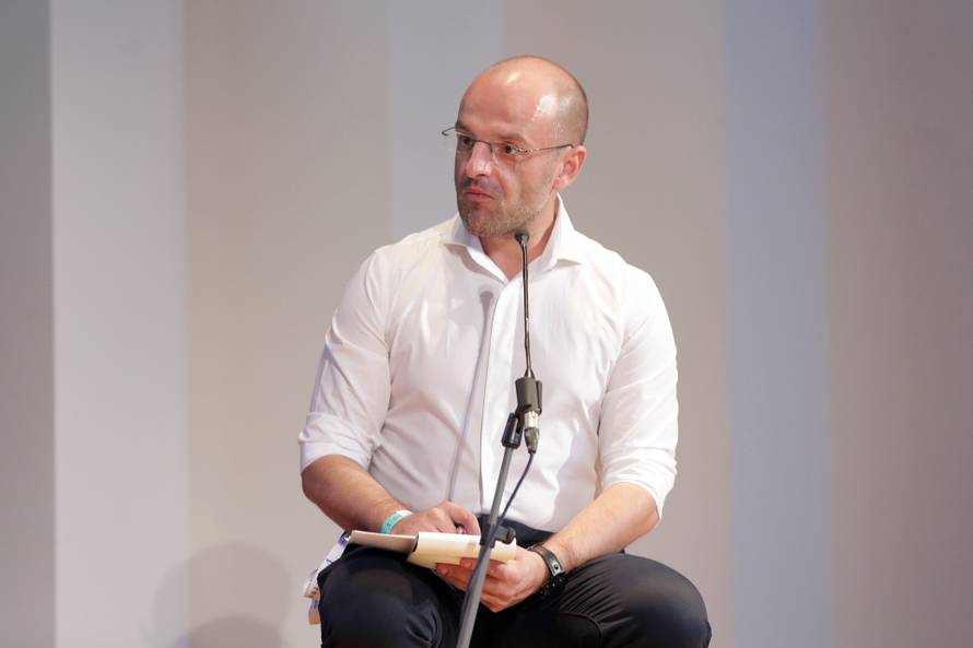 Preminuo novinar Mislav Bago