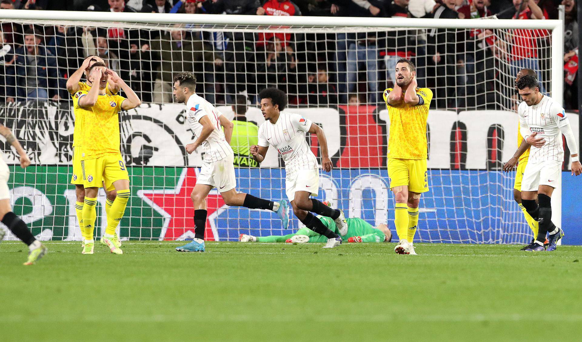 Dinamo se nadigravao, Sevilla kažnjavala: Težak zadatak čeka 'modre' u uzvratu na Maksimiru
