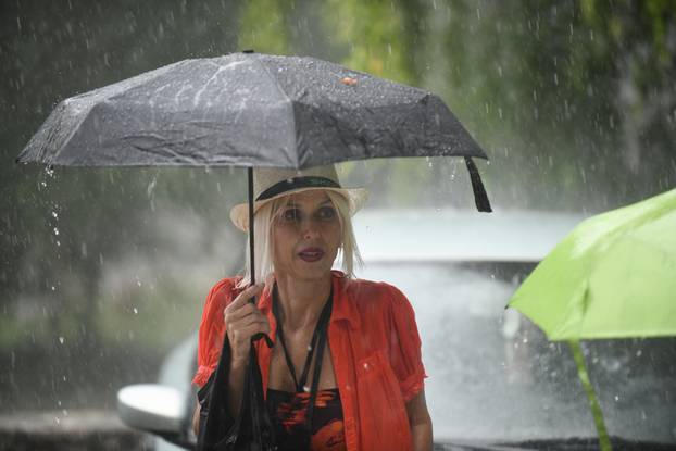 Sinj: Zbog jakog pljuska odgođena 310. Sinjska alka