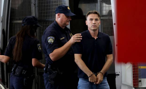 Zagreb: Dario Šimić doveden je na isptivanje u USKOK 