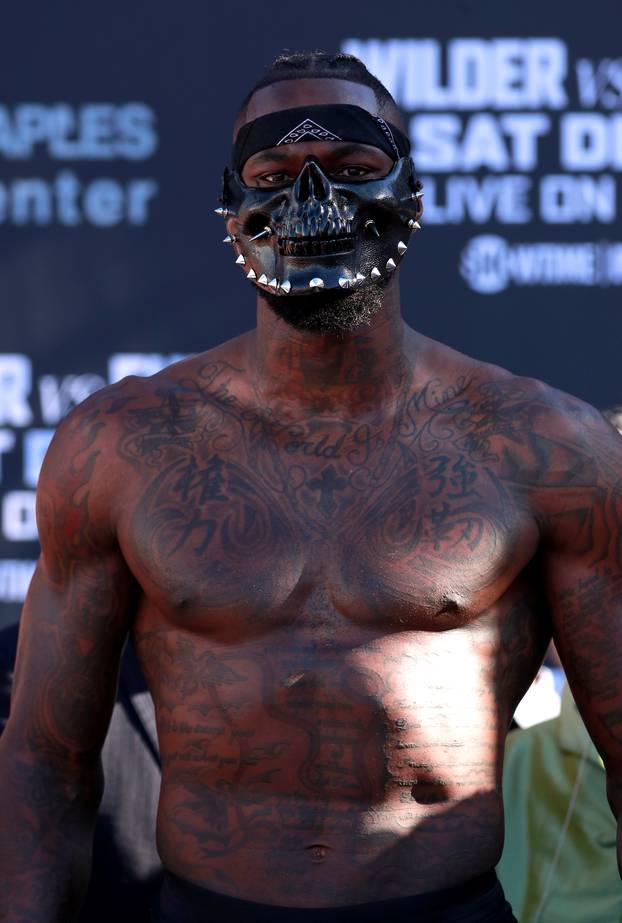 Deontay Wilder & Tyson Fury Weigh-In