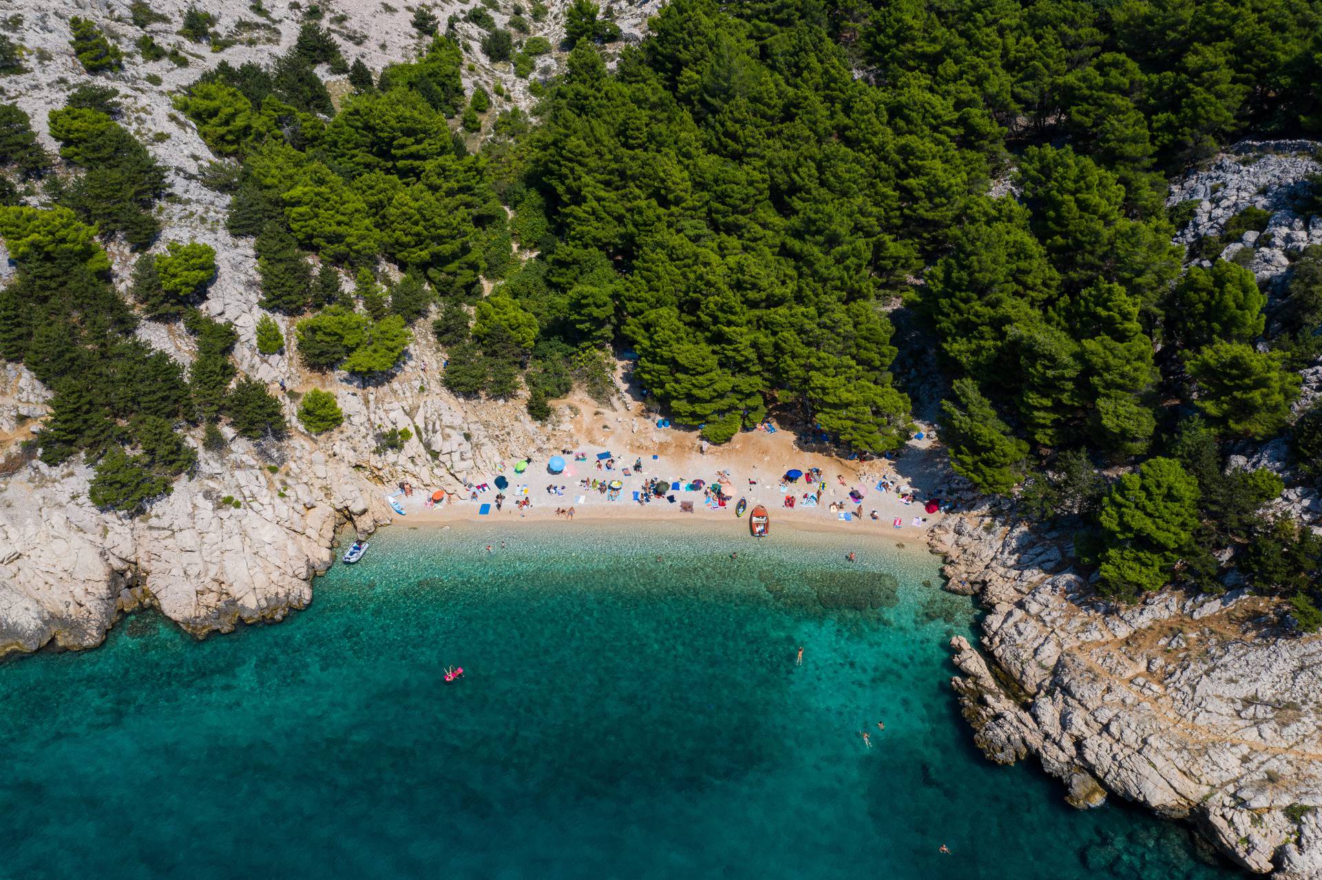 U Baškoj se uživa i ove jeseni