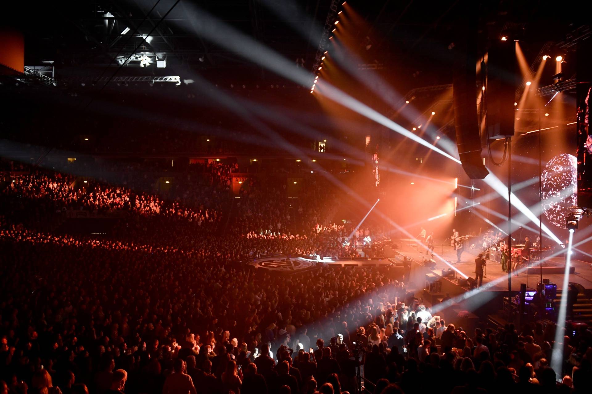 Zagreb: Parni Valjak održao koncert u Areni