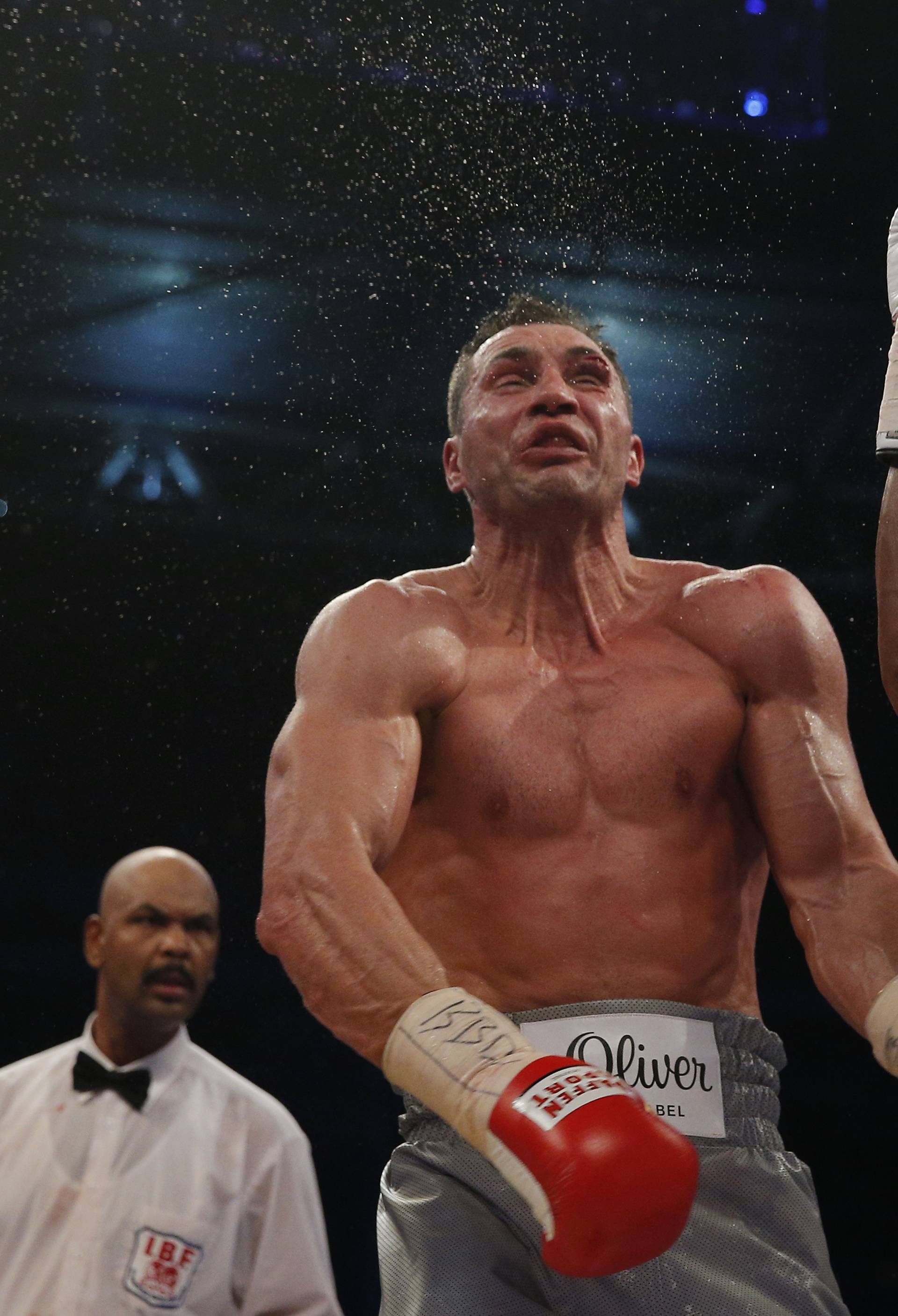 Anthony Joshua in action with Wladimir Klitschko