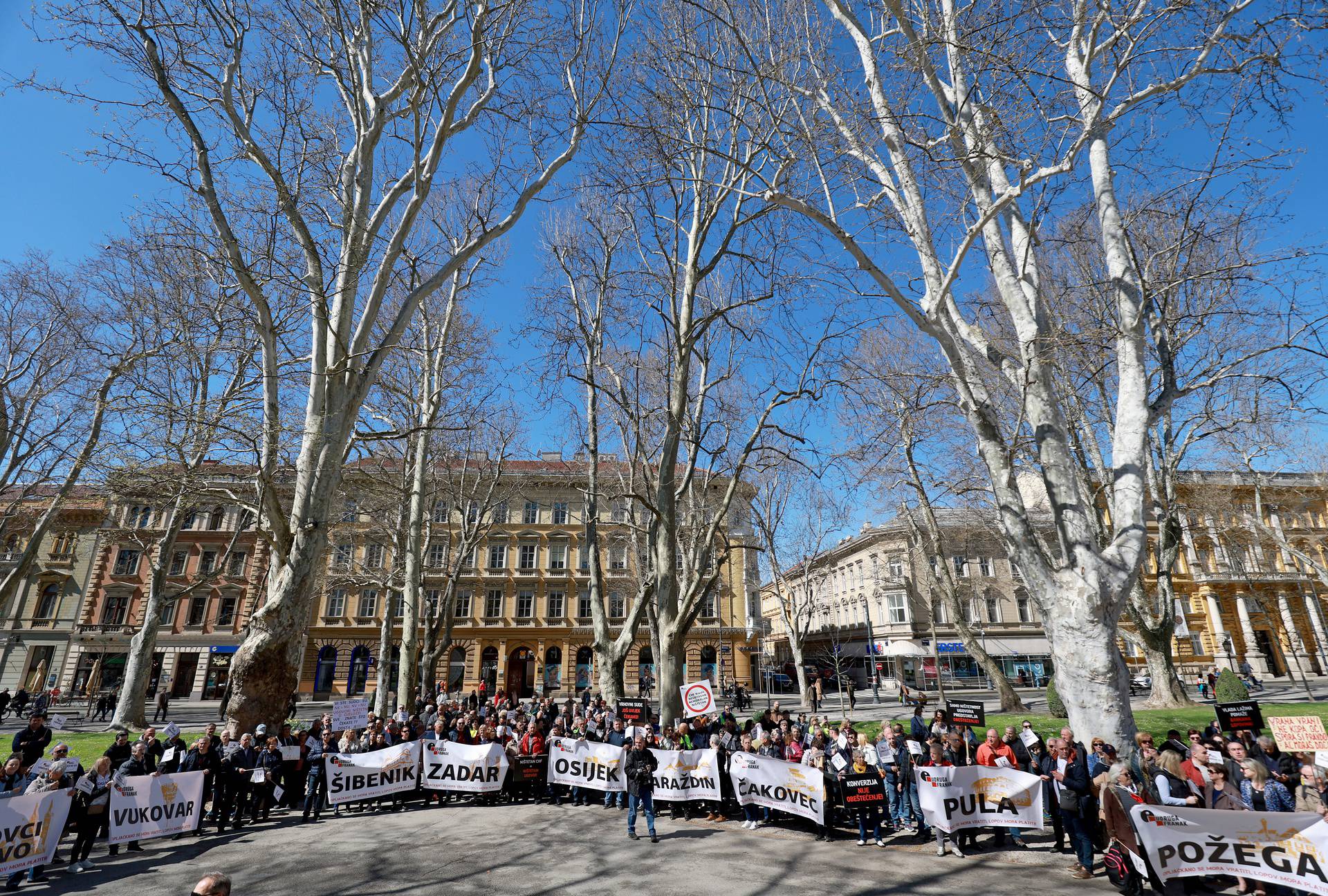 Zagreb: U parku Zrinjevac organiziran prosvjed Udruge franak pod nazivom "Vrijeme je!"