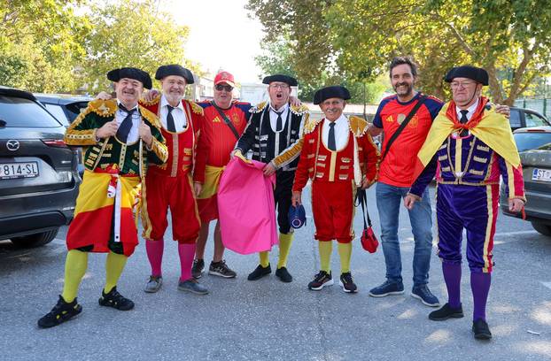 Split:  Hrvatski i španjolski navijači u sjajnoj atmosferi uoči utakmice Lige nacija