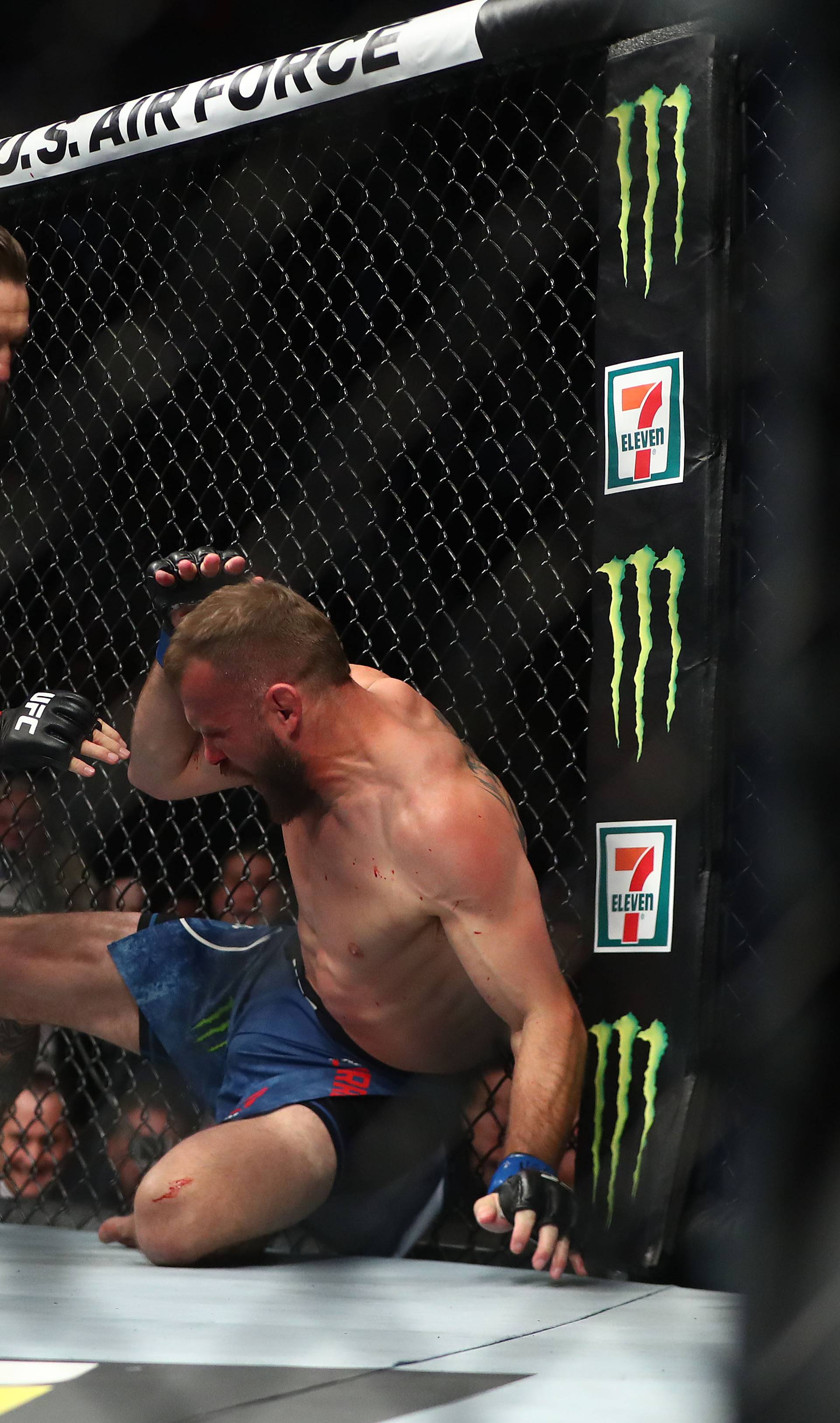 MMA: UFC 246-McGregor vs Cerrone
