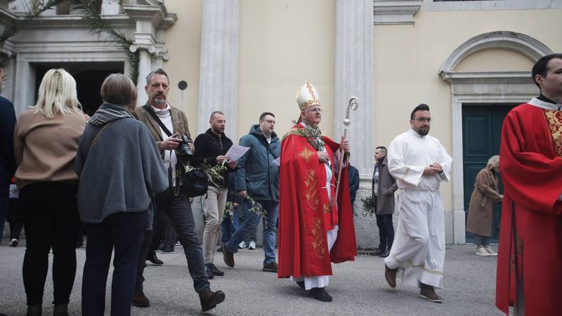 Uzinić bez zadrške: 'Gospodari rata guraju svijet u sukobe'