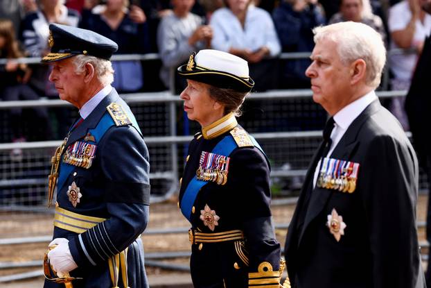 Britain mourns Queen Elizabeth