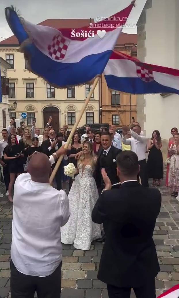 FOTO Bajkovita svadba Hrvatice koja nastupa za Crnu Goru. Kum bivši 'vatreni', pjevao im i Vuco