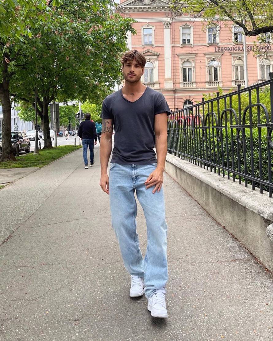 Vlaho Arbulić provozao kćerkicu na motociklu pa je sve snimio: 'Cure se samo žele zabavljati'