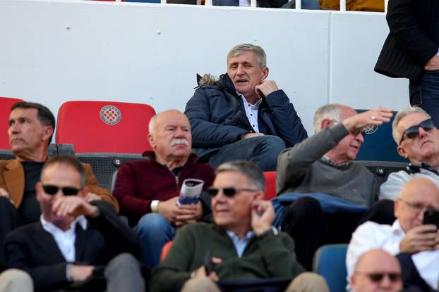 Split: Navijači na tribinama prate utakmicu Hajduk - Dinamo 