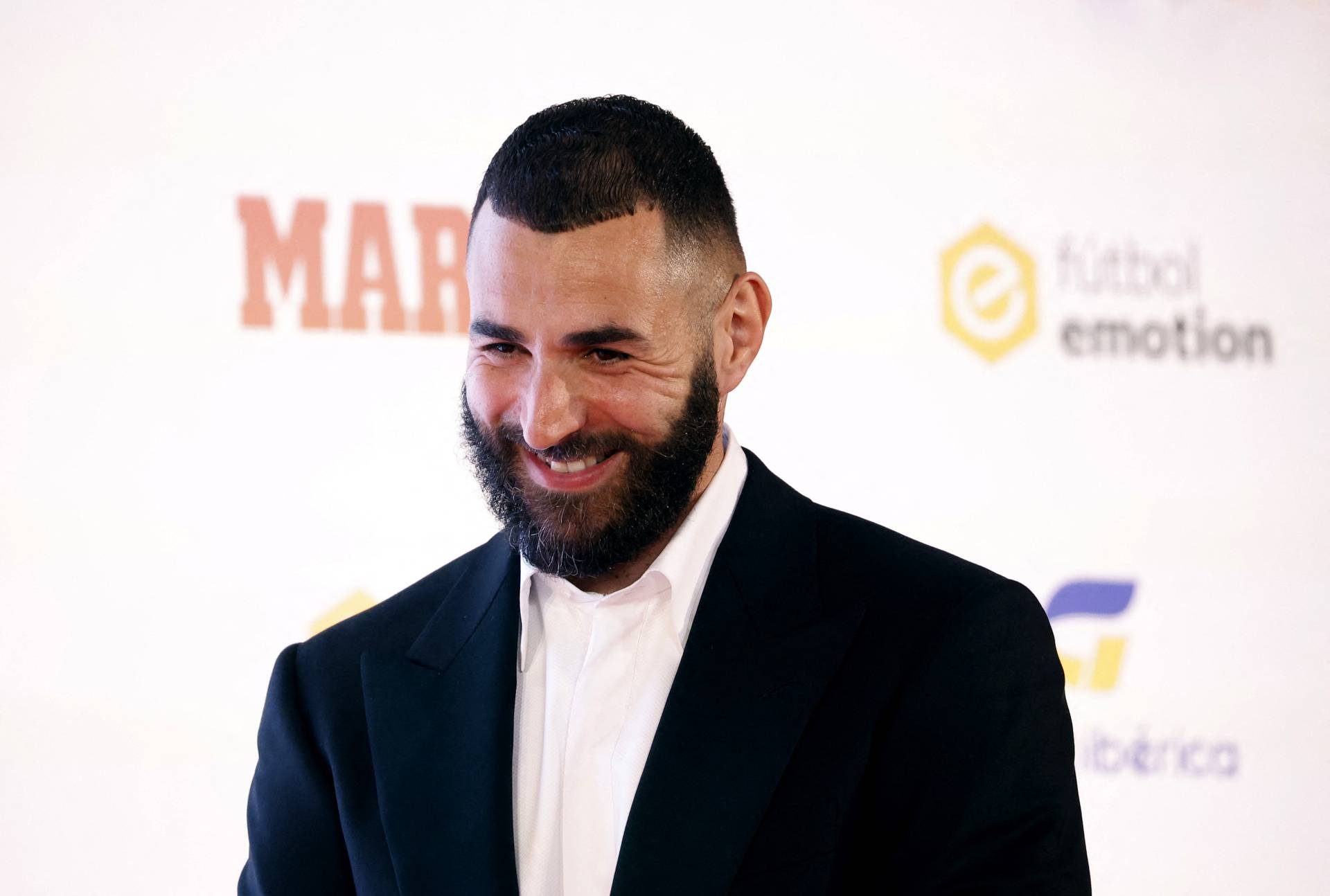 Real Madrid's Karim Benzema receives the Marca Legend Award