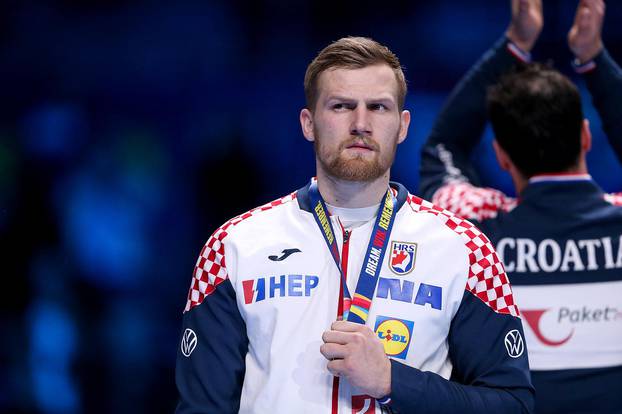 Stockholm: Rukometaši Hrvatske nakon borbe u finalu okrunjeni srebrnim medaljama