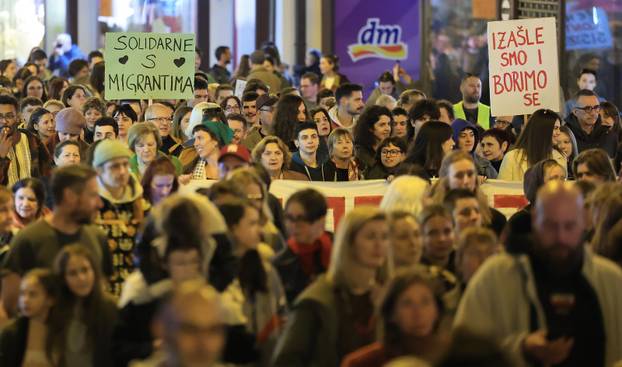 Zagreb: Održan jubilarni 10. Noćni marš za prava žena "Žene – kičma otpora"