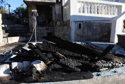Raslina: Nijemcu u potpunosti izgorila kuća koju je kupio i renovirao prije šest mjeseci